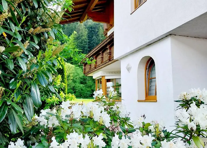 Apartamento Schernhof Hoamatzeit - Tiroler Bauernhof