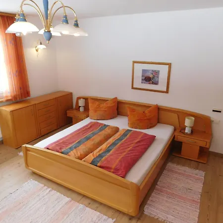 Апартаменти Schernhof Hoamatzeit - Tiroler Bauernhof